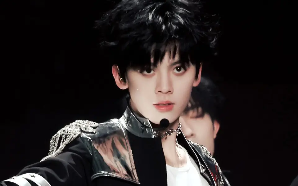 TF家族三代恋爱传闻_TF家族三代养成系爱豆_tf三代有哪几个有黑料的明星,